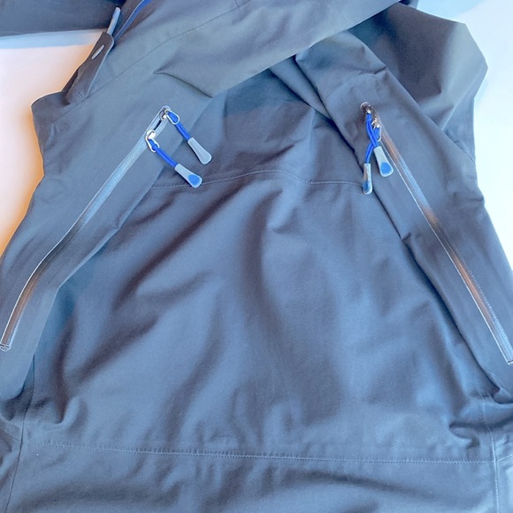 Stio 🏔️ waterproof wind proof jacket or ski shell ⛷️ - Picture 7 of 16